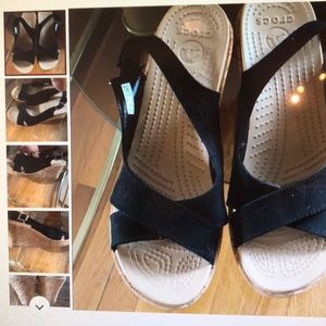 Crocs black wedge 😎final markdown 🌈